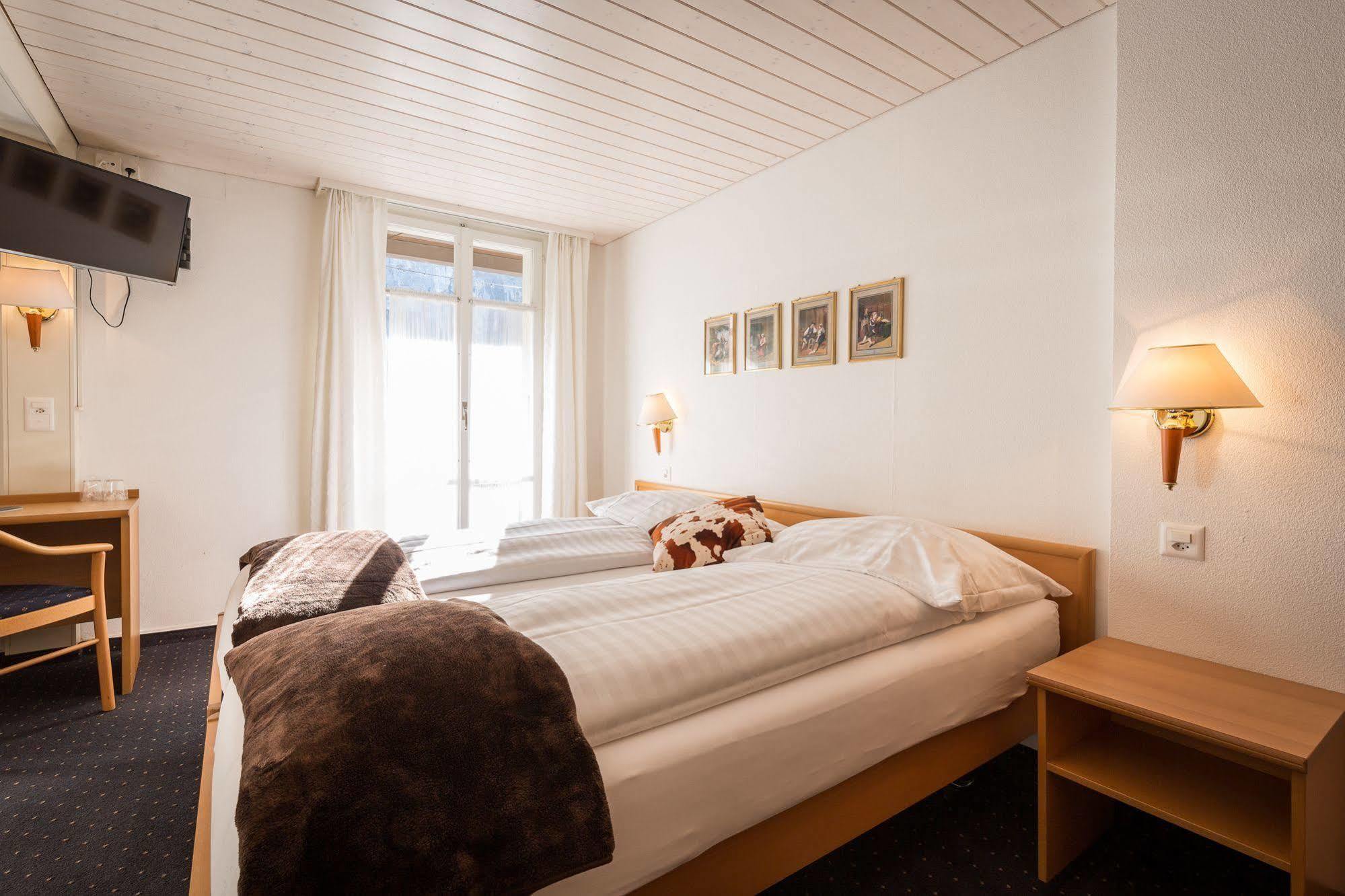 Hotel Oberland Lauterbrunnen Extérieur photo
