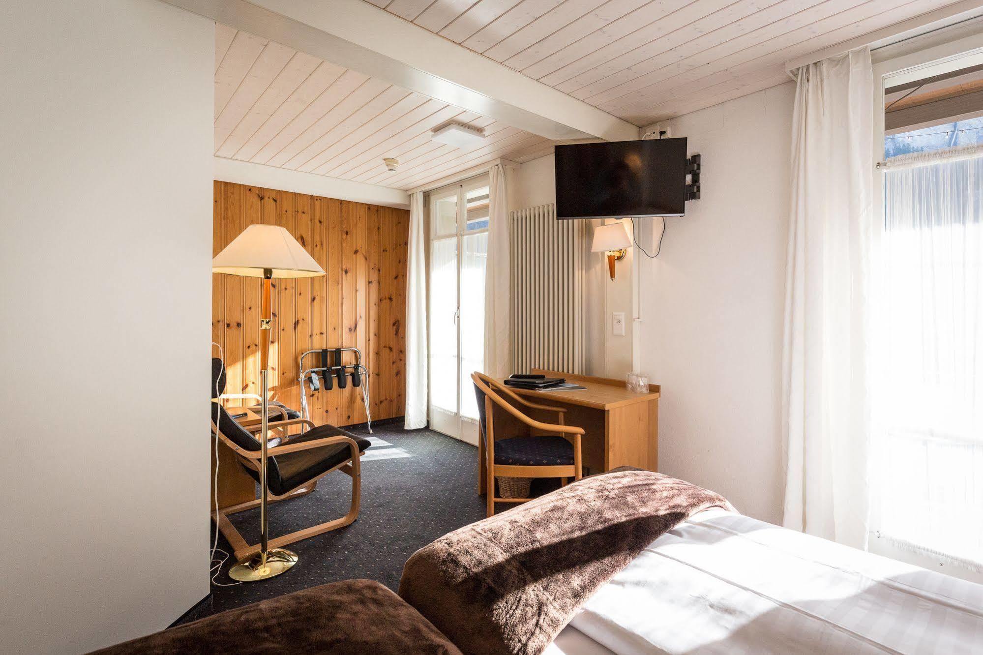 Hotel Oberland Lauterbrunnen Extérieur photo